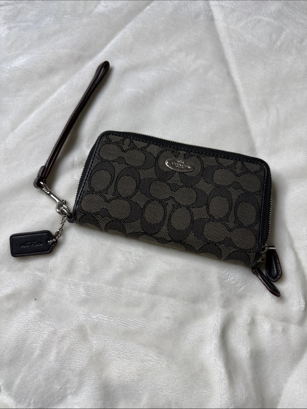 Coach Black & Dark Brown Signature Zip Wrist Strap Wallet